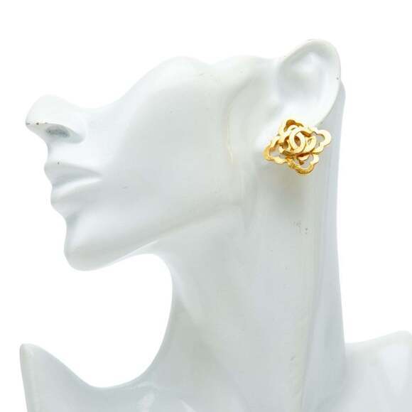 Vintage Chanel Rectangle Faux Pearl Gold Framed Earrings CHANEL Vintage Gold Logo Earrings